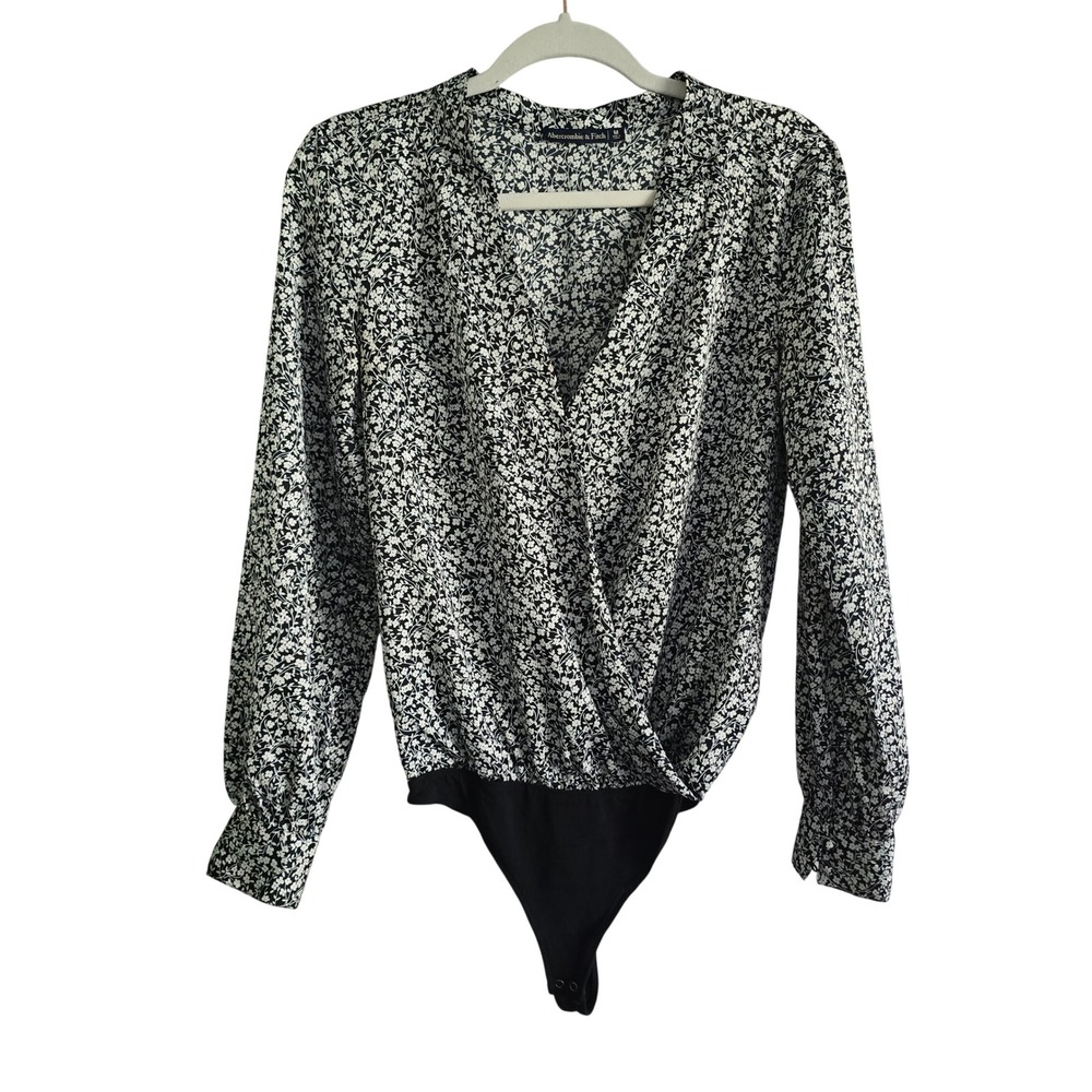 Abercrombie & Fitch Bodysuit Women Medium Black White Floral Wrap Long Sleeve